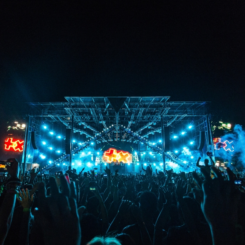 Screen And Laser Show